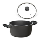 Der Hoffmann Kochtopf 1124 mit festen Griffen und passendem Deckel ist der robuste Allrounder für anspruchsvolles Kochen im Alltag.
