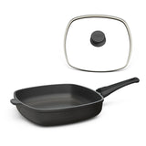 Die Viereckpfanne E287S von Hoffmann mit abnehmbarem Griff und Deckel überzeugt durch ihre großzügige Fläche und vielseitige Einsatzmöglichkeiten in der Küche.