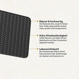 Der hochwertige und robuste Untersetzer schützt empfindliche Oberflächen zuverlässig vor Hitze, Kratzern und Feuchtigkeit – ideal für den täglichen Einsatz in der Küche oder auf dem Esstisch.