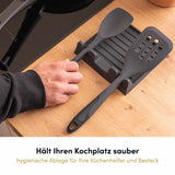 Die Löffelablage trägt zu einer sauberen Arbeitsfläche bei, indem sie Kochutensilien ordentlich und hygienisch ablegt und so Verschmutzungen verhindert.
