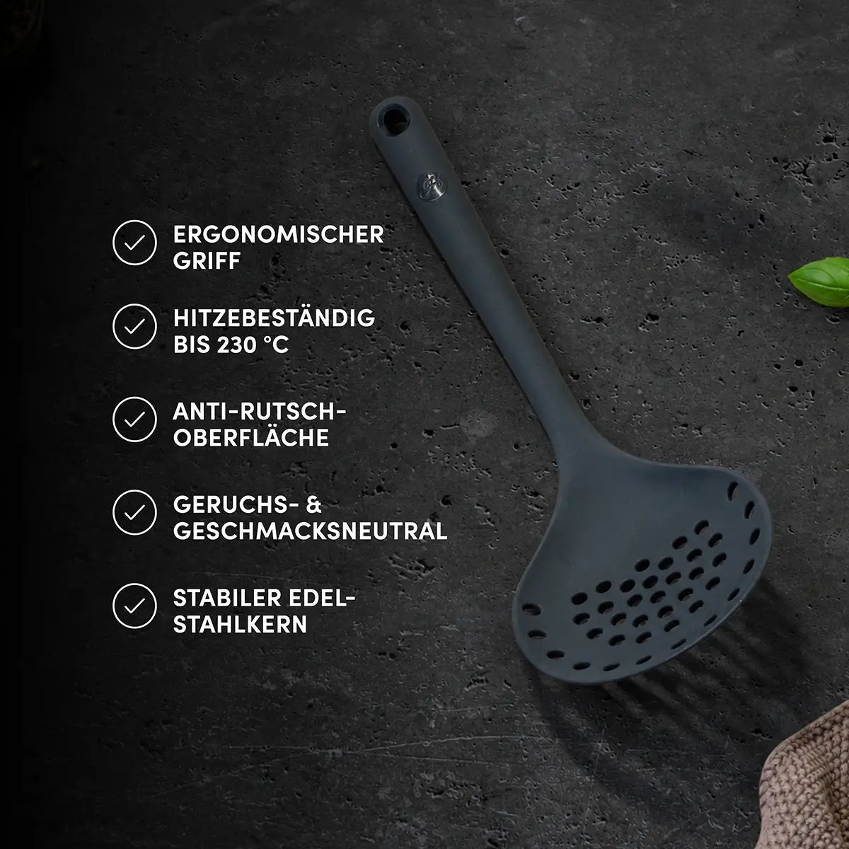 Schaumlöffel mit robustem Edelstahlkern
