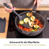 Der XXL-Pfannenwender ist besonders schonend zur Oberfläche und eignet sich daher optimal für antihaftbeschichtetes Kochgeschirr.