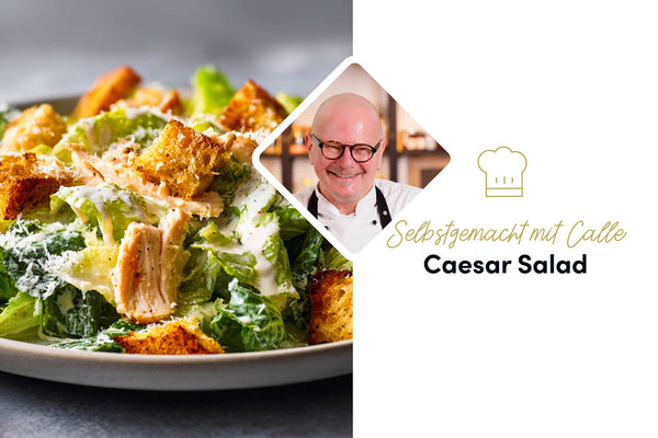 Der klassische Caesar Salad mit Hähnchen: verfeinert mit frisch geriebenem Parmesan und original hausgemachtem Dressing