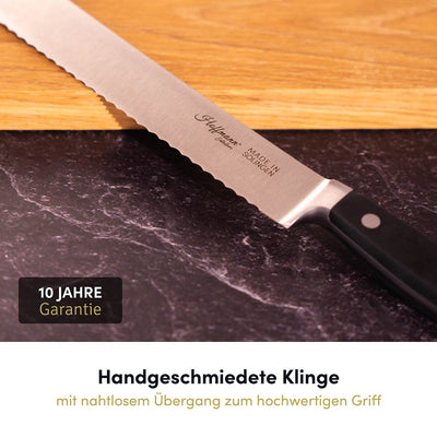 Das handgeschmiedete Brotmesser Made in Germany vereint traditionelle Schmiedekunst mit präziser Schneidleistung für perfekte Brotscheiben.