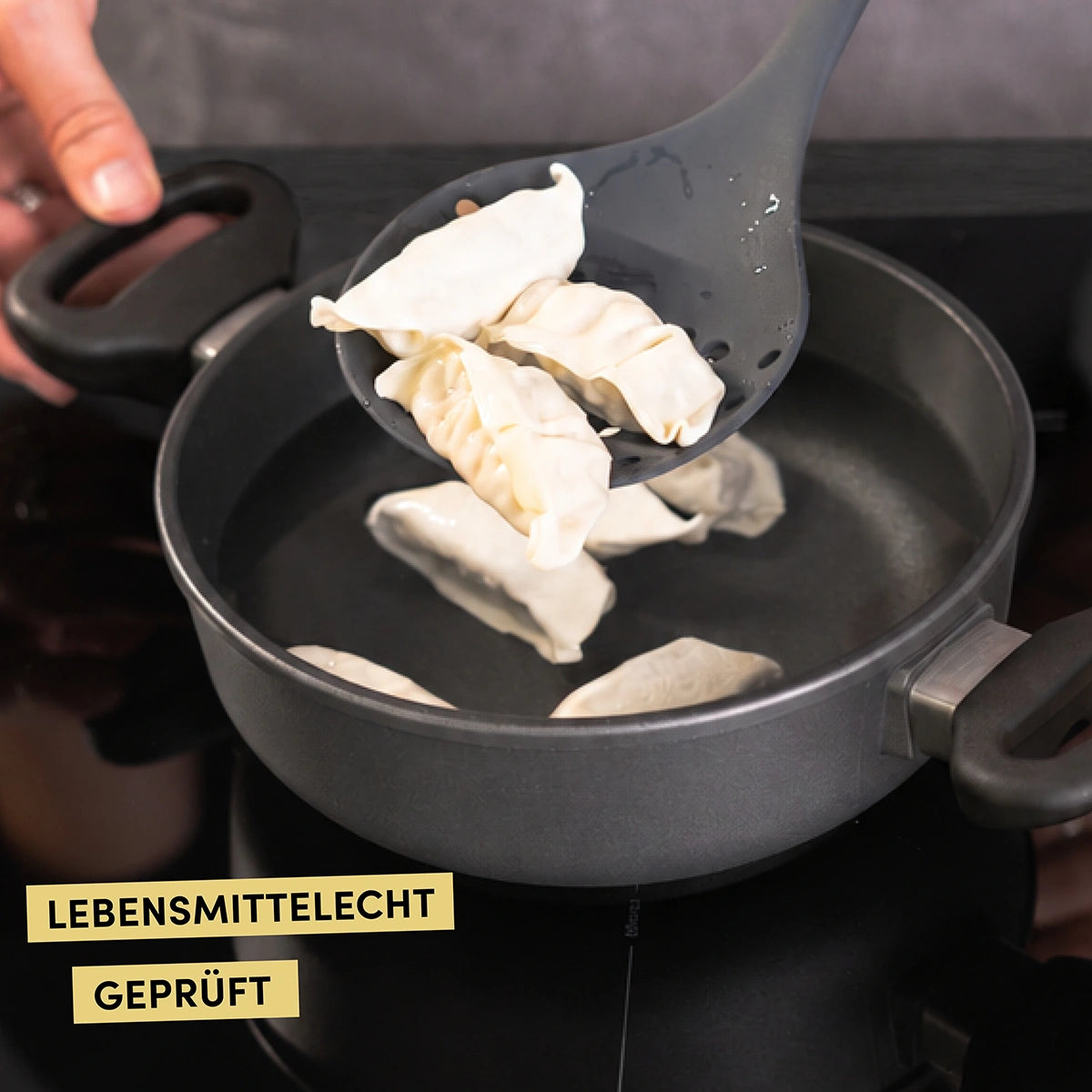 Schaumlöffel mit robustem Edelstahlkern