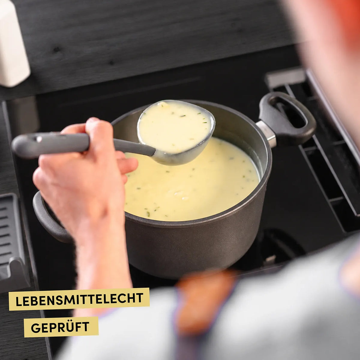 Schöpfkelle mit robustem Edelstahlkern